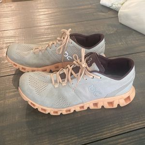 On Womens Cloud X Sneakers